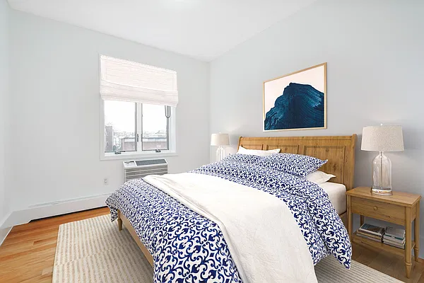 Sold by Daniel Gale Sotheby's International Realty | media 11
