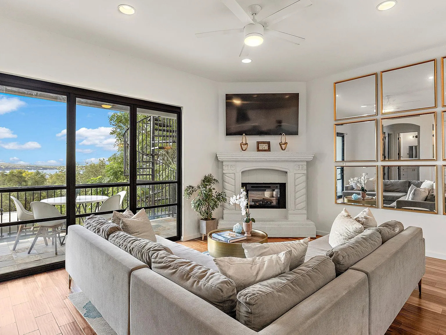 4 bed, 3.0 bath, 2130 sqft, $4,750 — Photo 3