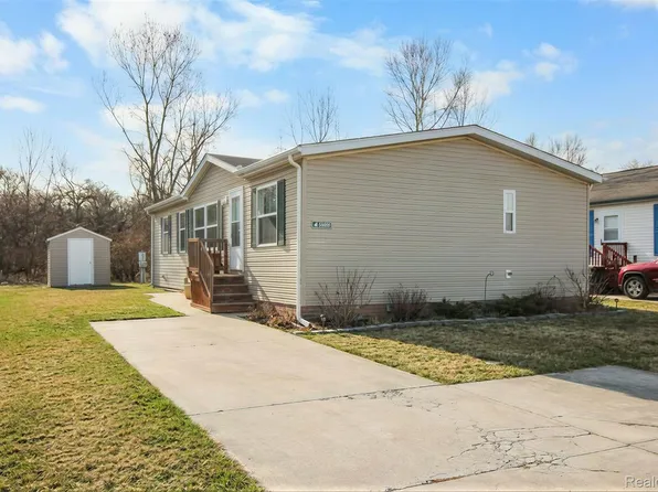 13499 Heritage St, Carleton, MI 48117