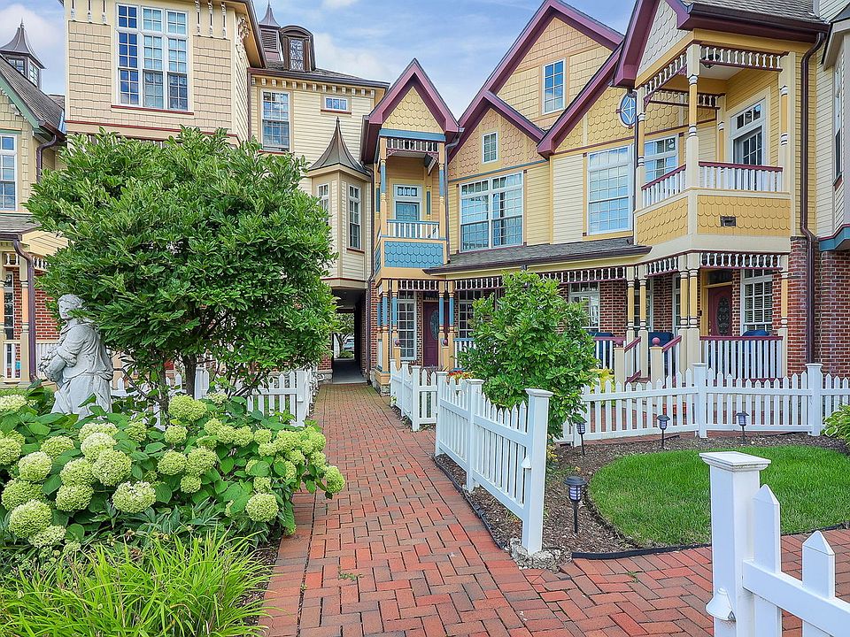 1st image of 4171 Royal Mews Cir #4171