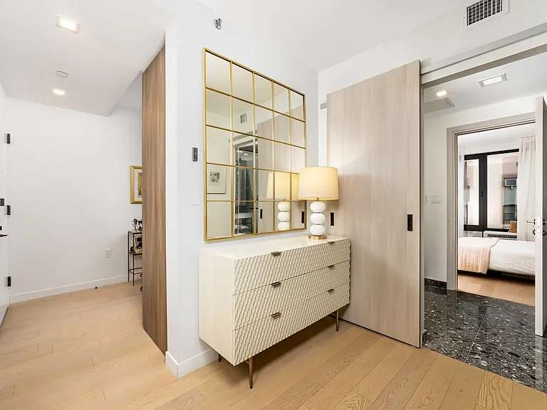 181 E 101st St #701 — Photo 10