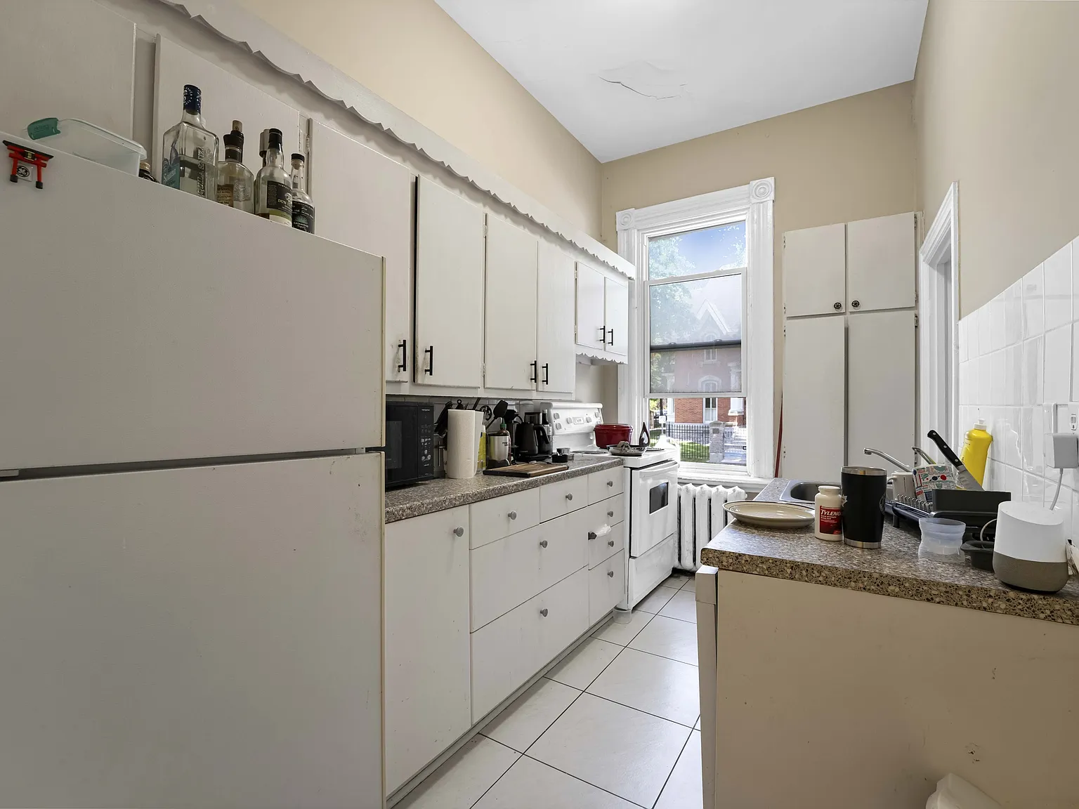 290 Daly Avenue — Photo 3