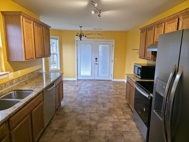 81 N Sable St — Photo 8