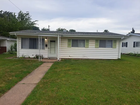 1853 N Elmer St, South Bend, IN 46628