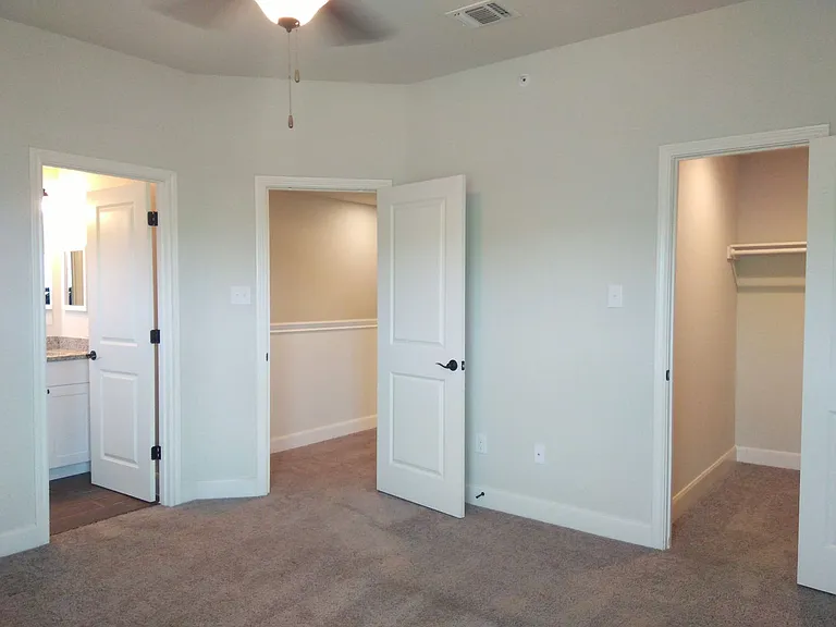 6315 Melanzane Ave #1 — Photo 20