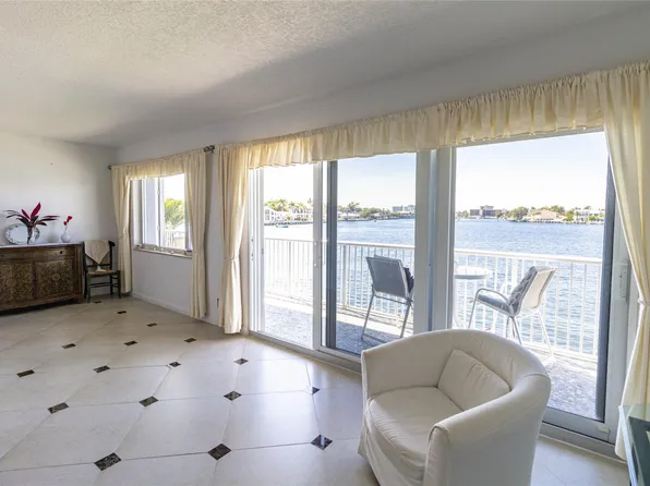 1201 S Riverside Drive S #206, Pompano Beach, FL 33062