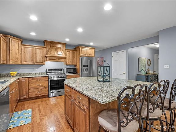 5th image of 2614 Lauderdale Ct