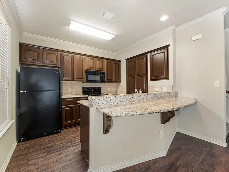534 Forest Dr — Photo 5