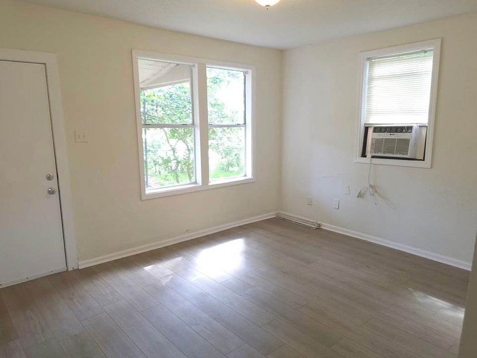 2nd image of 2204 Highway 3
