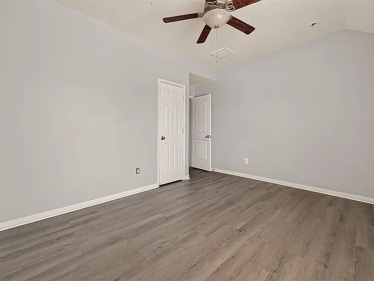 24906 Clover Ranch Dr — Photo 36