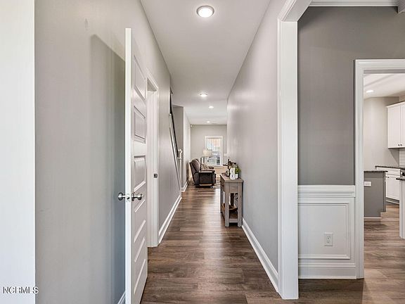 5th image of 312 Aarons Place