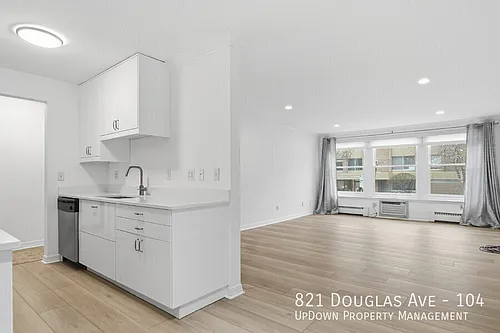 821 Douglas Ave #104 Photo 1