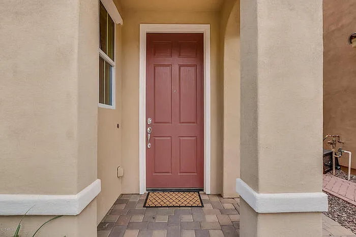 5 bed, 3.0 bath, 2760 sqft, $2,950 — Photo 3
