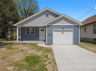 2616 Hillcrest Ave, Alton, IL 62002