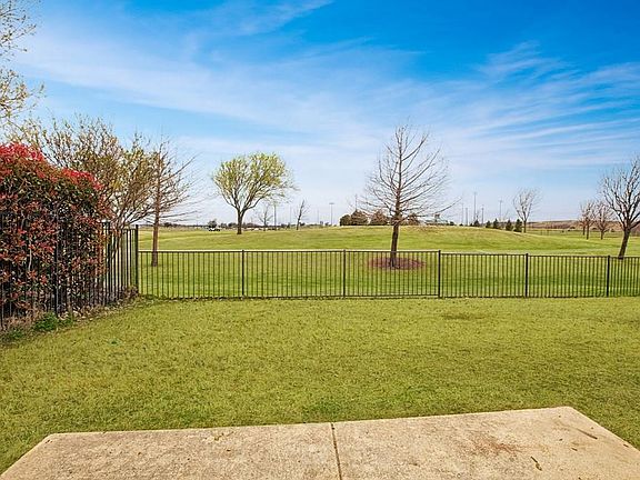 3rd image of 10617 Wolfcreek Ln