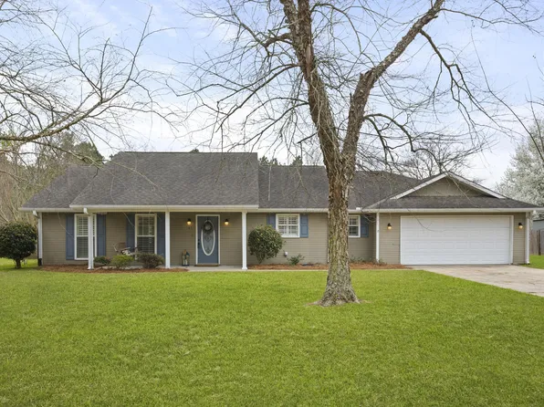 11 Oliver Ln, Petal, MS 39465