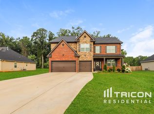 204 Sebastian Cv, Hampton, GA 30228