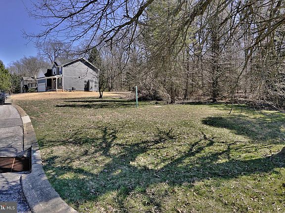 2nd image of 2650 Castanea Ct