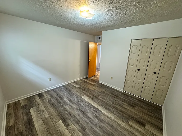 7308 Six Mile Ln — Photo 27