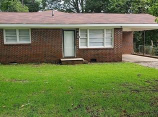 1005 S 9th St, Lanett, AL 36863