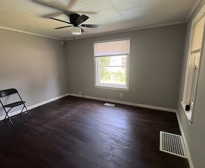 636 Florence St — Photo 6