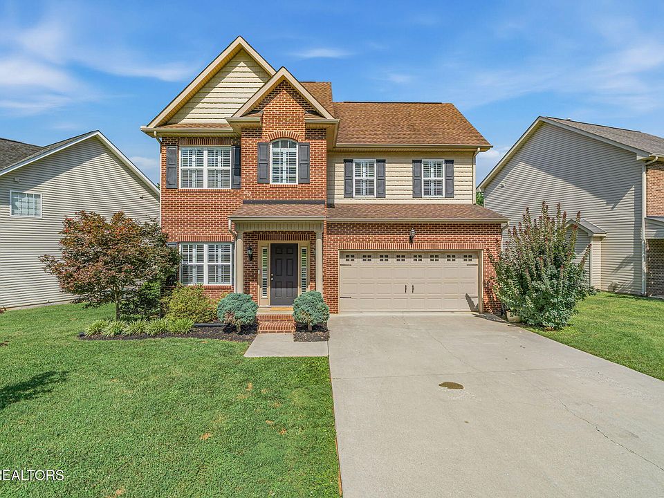 1st image of 947 Vicar Ln