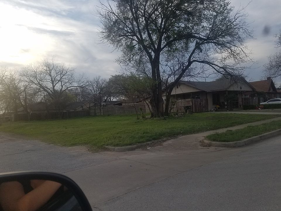 1st image of 301 Blandin St