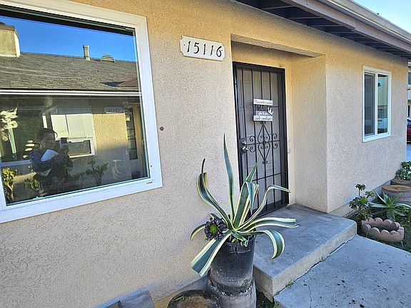 4th image of 15116 Freeman Ave