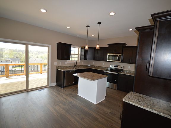 3rd image of 135 Ringgold Ests Lot 135