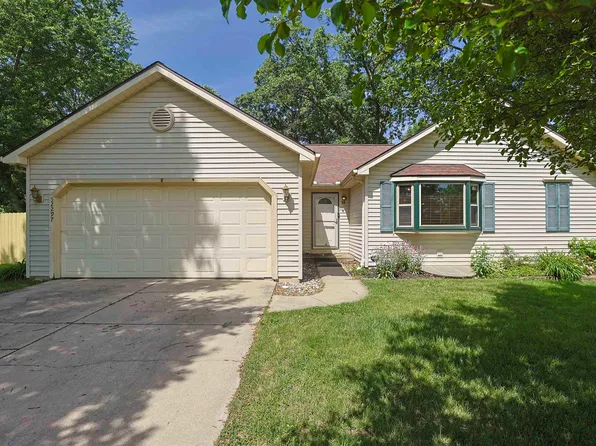 52297 Leland Ave, South Bend, IN 46637