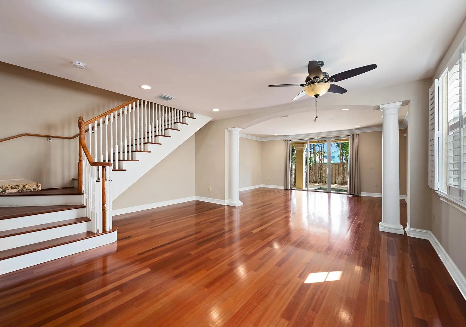 4 bed, 3.5 bath, 2774 sqft, $5,499 — Photo 2