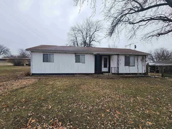 210 N Oak St, Nortonville, KS 66060
