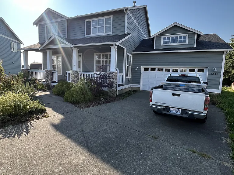 1341 Colony Ct — Photo 3
