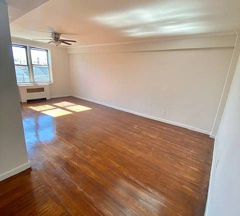 4th image of 1111 Midland Ave #3HH