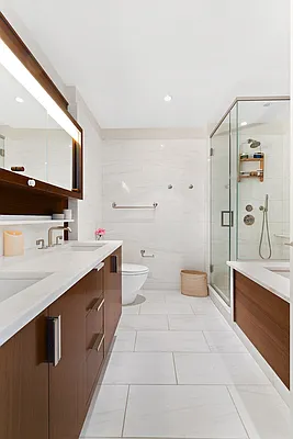 Rented by Compass | media 21