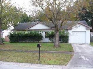 907 Sunridge Point Dr, Seffner, FL 33584