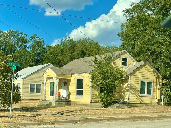 1702 NW 1st Ave, Mineral Wells, TX 76067