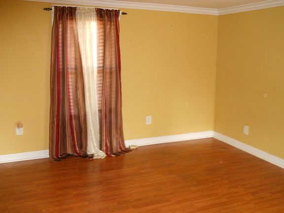 2nd image of 613 Ponderosa Dr