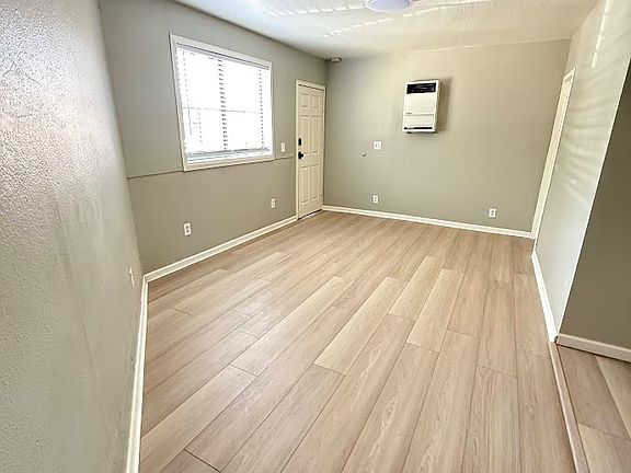 5th image of 435 Visitacion Ave #1/2