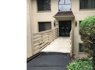 48C Muirfield Dr, Reading, PA 19607