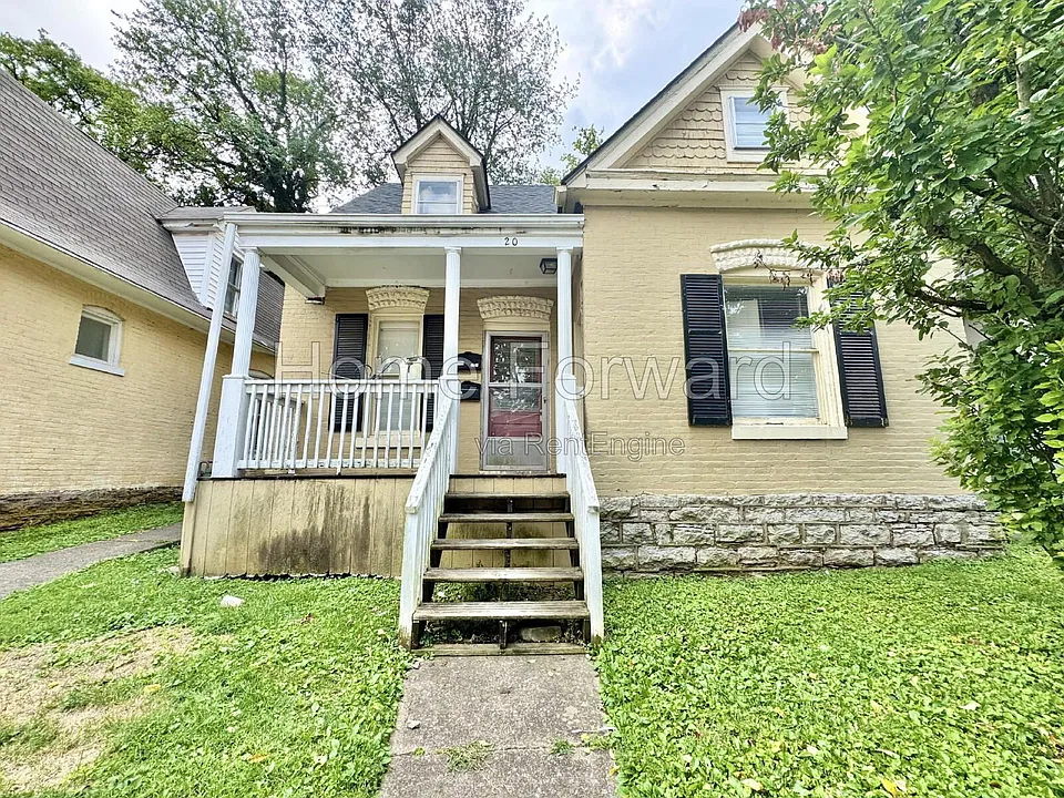 120 Hagerman Ct #1