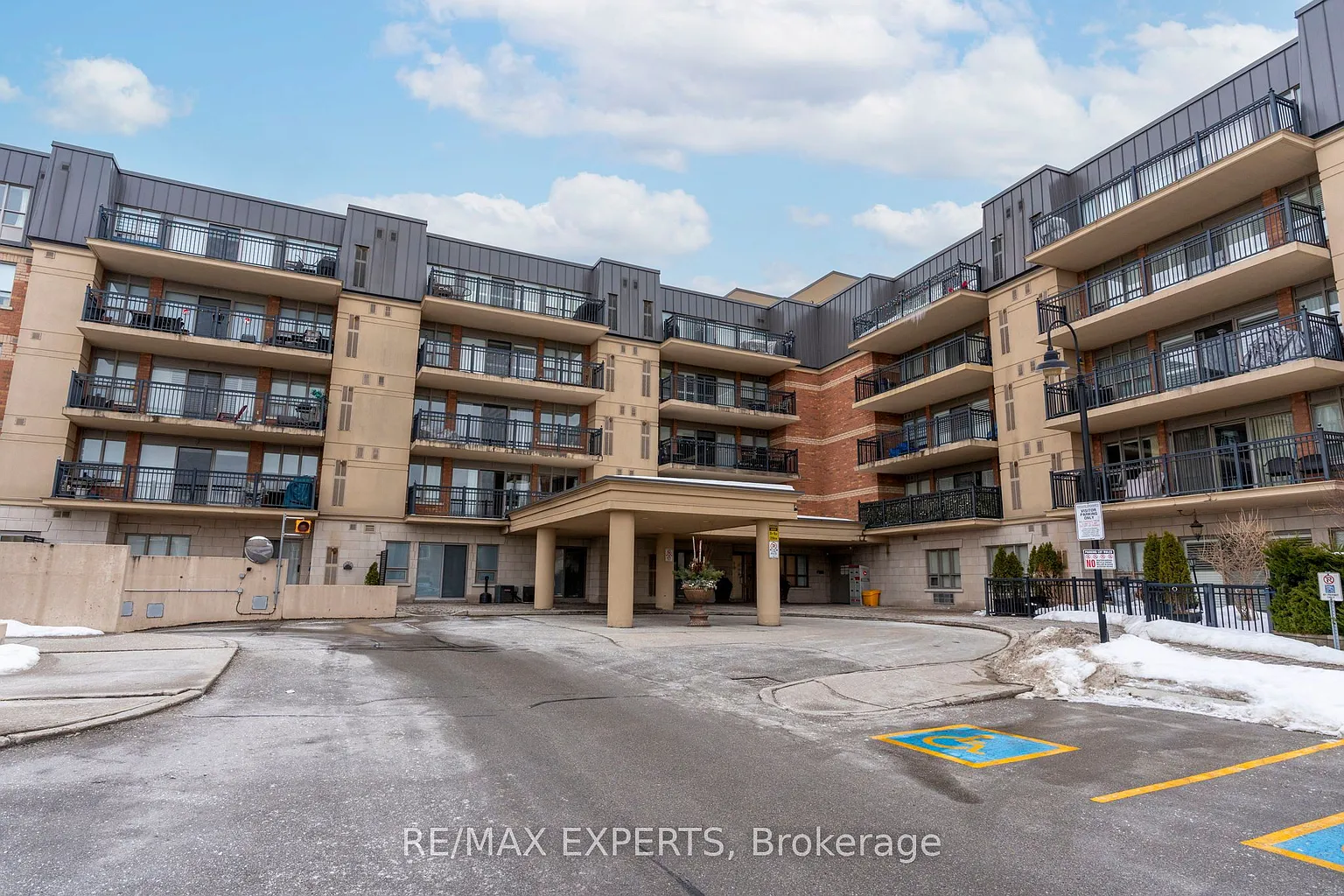 8026 Kipling Ave Unit 212 photo 1