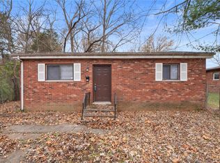605 S 6th St, Belleville, IL