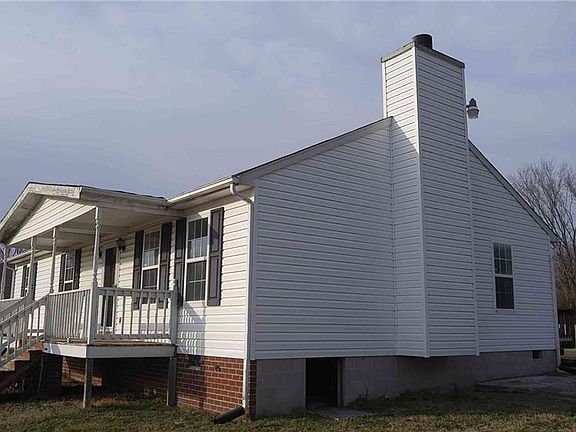 3rd image of 2905 Sandy Ln