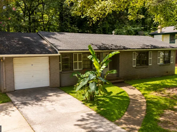 613 Sheppard Rd, Stone Mountain, GA 30083