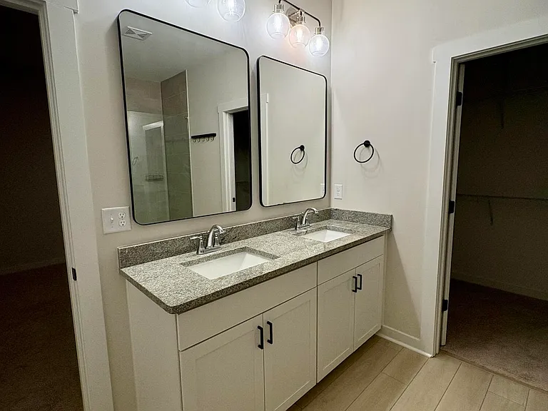 2208 Warbler St — Photo 17