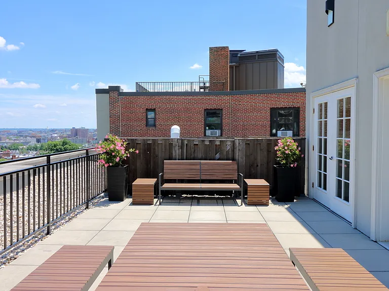 2110 19th St NW — Photo 45