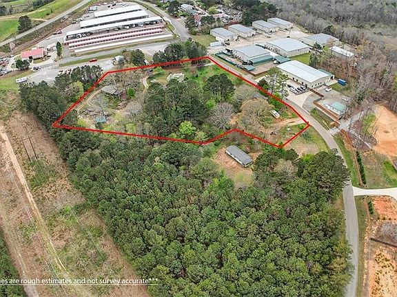 4th image of 394 Old Howell Bridge Rd