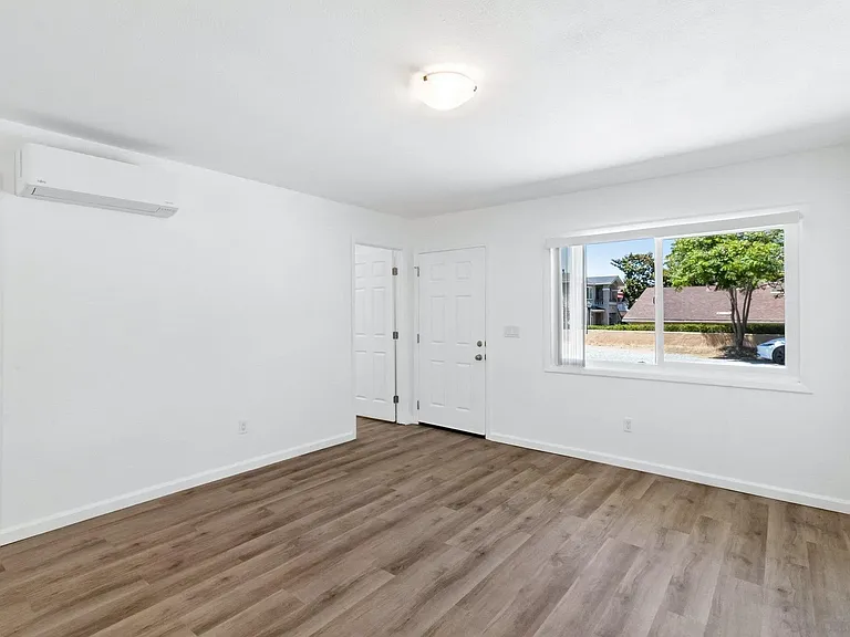 8719 Carribean Way — Photo 10