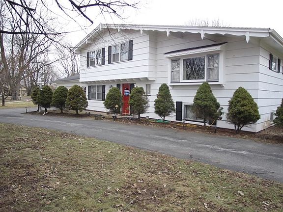 2nd image of 12 Del Verde Rd